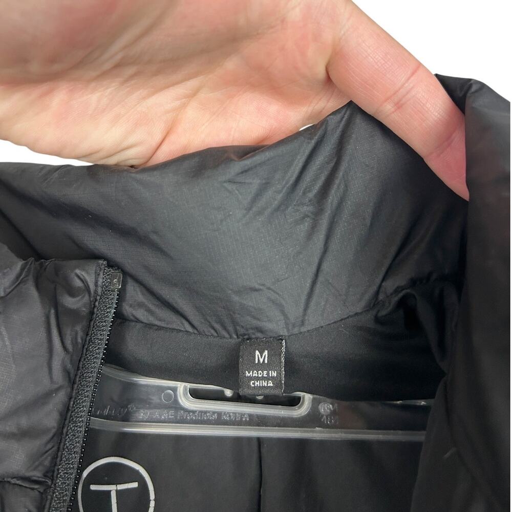 Tumi Tech Mens Black Down Puffer Vest M - Picture 5 of 5